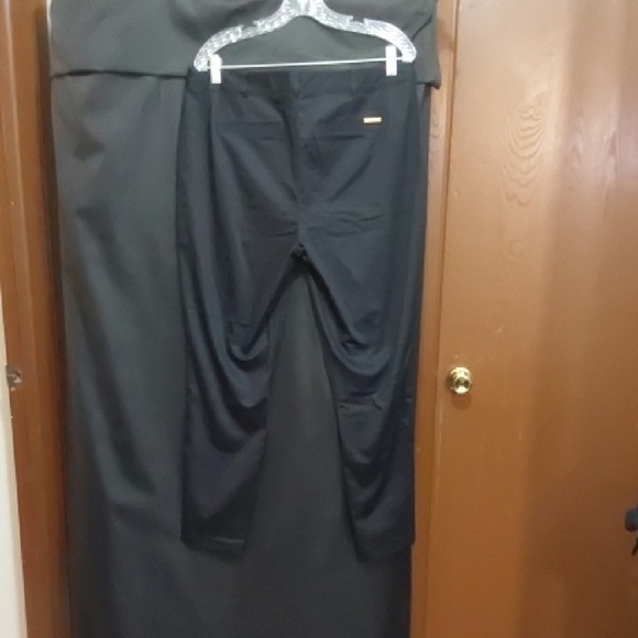 Michael Kors Black Trousers with Gold Accent - Picture 5 of 6